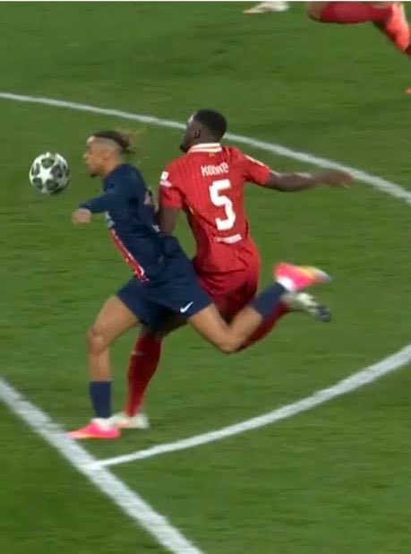 PSG Pictures That Go Hard tweet media