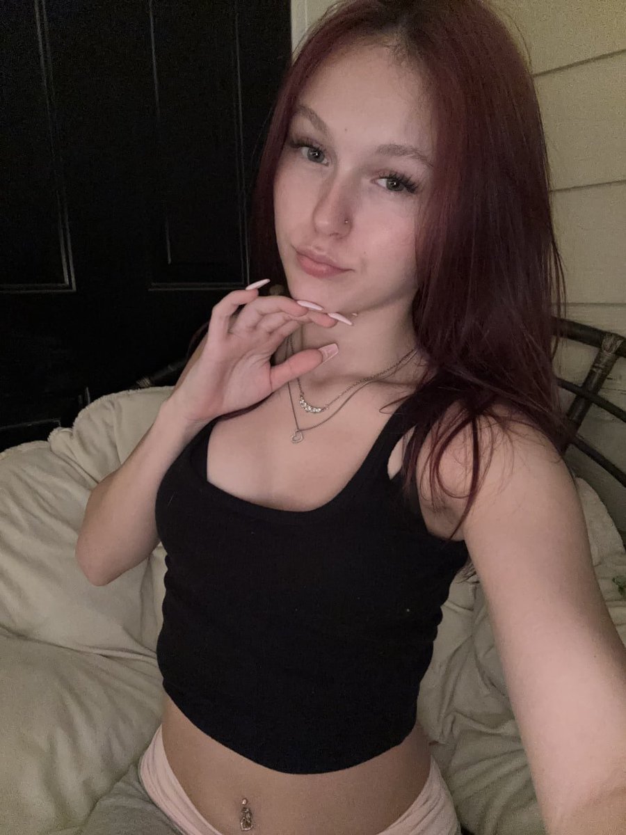 😋𝒜𝓂𝑒𝓁𝒾𝑒😋 tweet media