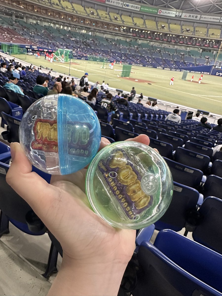 M_35skr's tweet photo. 21夢斗→51上林
交換希望です
現地交換
4/15に観戦
#中日ドラゴンズ
#ガチャガチャ
#金丸夢斗
#バンテリンドームナゴヤ https://t.co/d2hwgxuqRx
