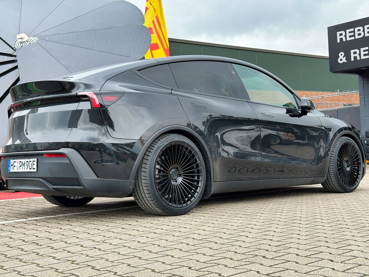 Reifen Reber tweet media