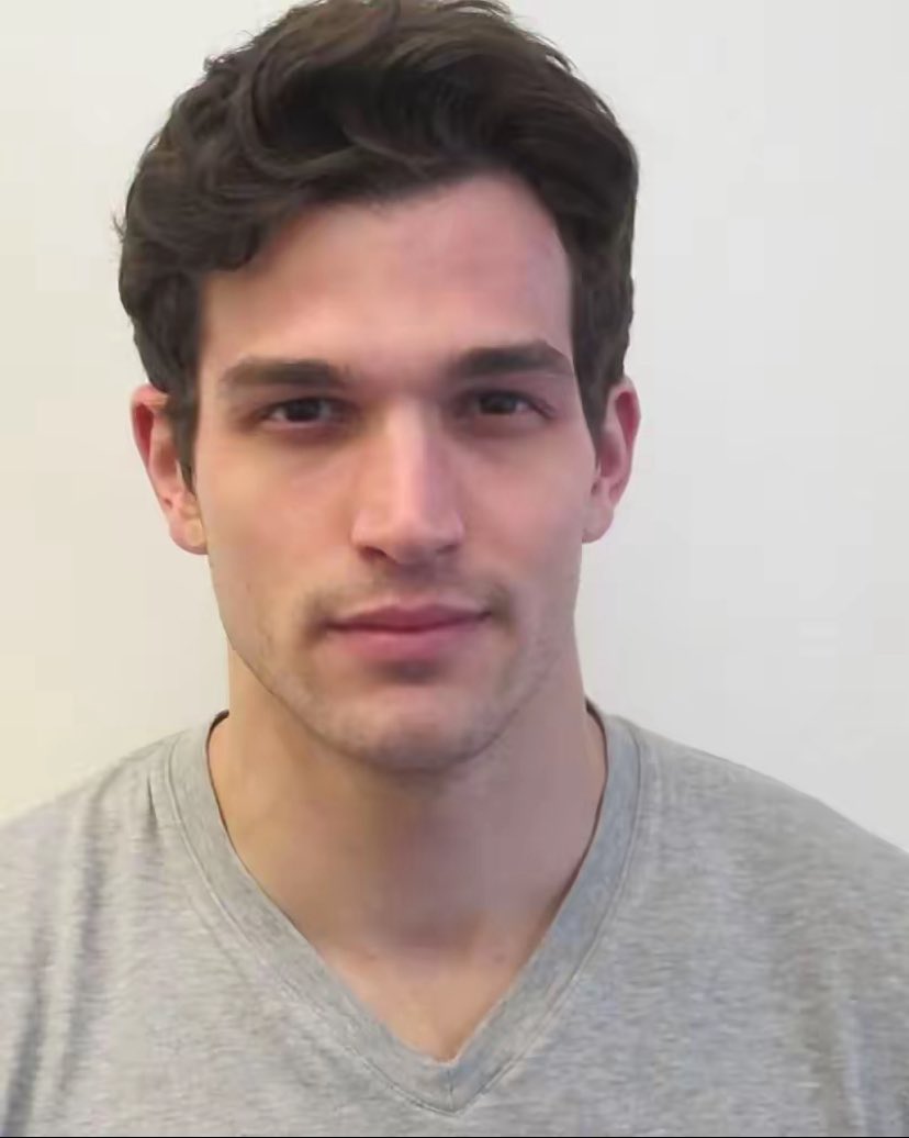 sunnybambi999's tweet photo. Mind you who just casually looks like this?!3€3&amp; https://t.co/ulre4BaAPN