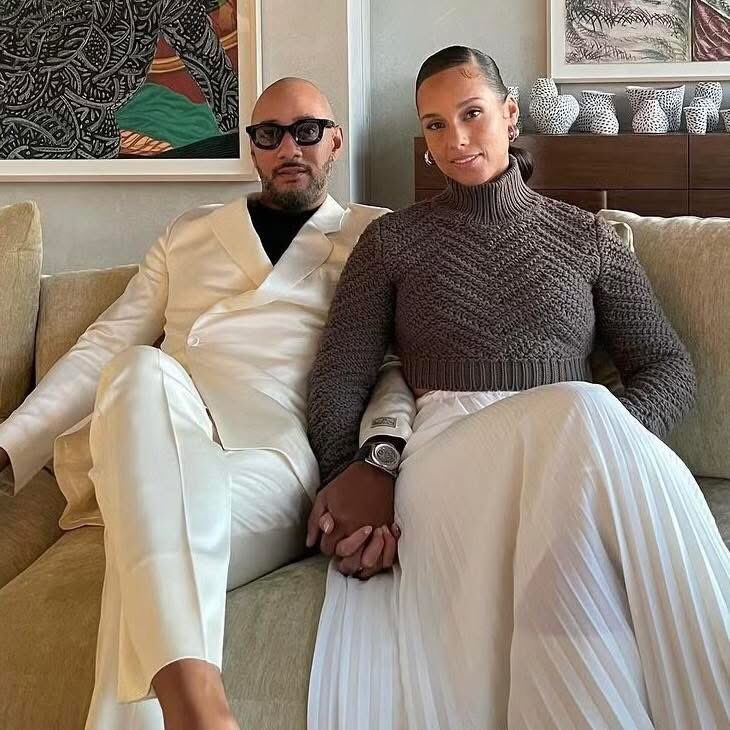 freakoutsideofx's tweet image. Alicia Keys reportedly turned down $9 MILL for a 9 MIN performance to spend quality time with her husband Swizz Beatz🖤
