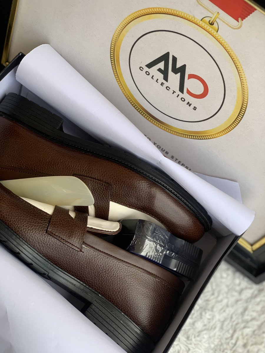 Mo_x_AMO's tweet photo. Going for 25 million🌚🌚🌚…sorry going for just 45k https://t.co/eH5RXBaJHe
