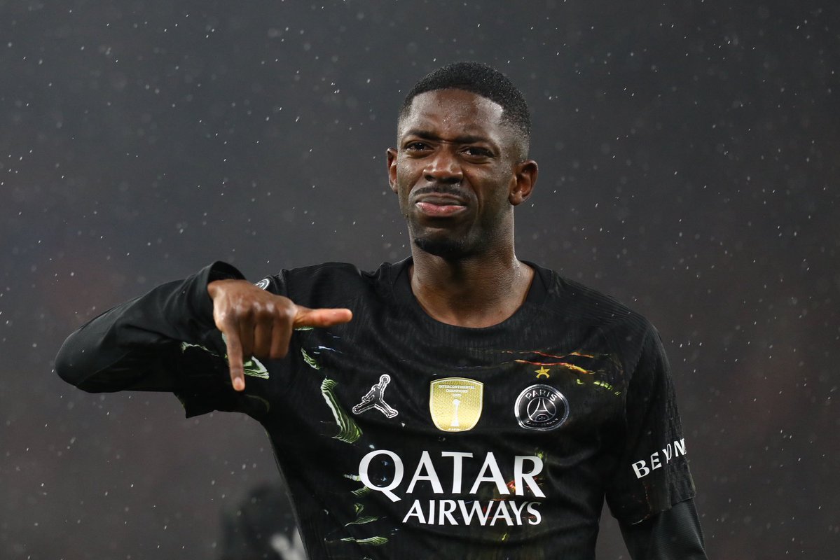 🚨 Khvicha Kvaratskhelia 🇬🇪 : « 𝗗𝗘𝗠𝗕𝗘́𝗟𝗘́ 🇫🇷 𝗘𝗦𝗧 𝗖𝗔𝗣𝗔𝗕𝗟𝗘 𝗗𝗘 𝗚𝗔𝗚𝗡𝗘𝗥 𝗟𝗘 𝗕𝗔𝗟𝗟𝗢𝗡 𝗗’𝗢𝗥 𝗣𝗟𝗨𝗦𝗜𝗘𝗨𝗥𝗦 𝗙𝗢𝗜𝗦 ! » 🤩🌕

🎙️ Zone Mixte