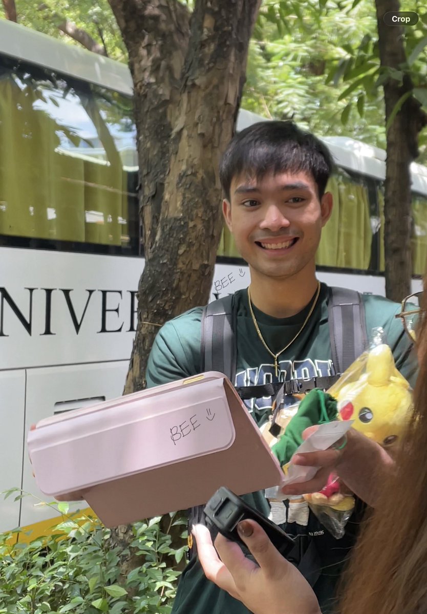 bee 🐻🌱 tweet media