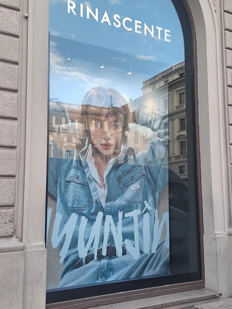 HYUNJIN VIRAL tweet media