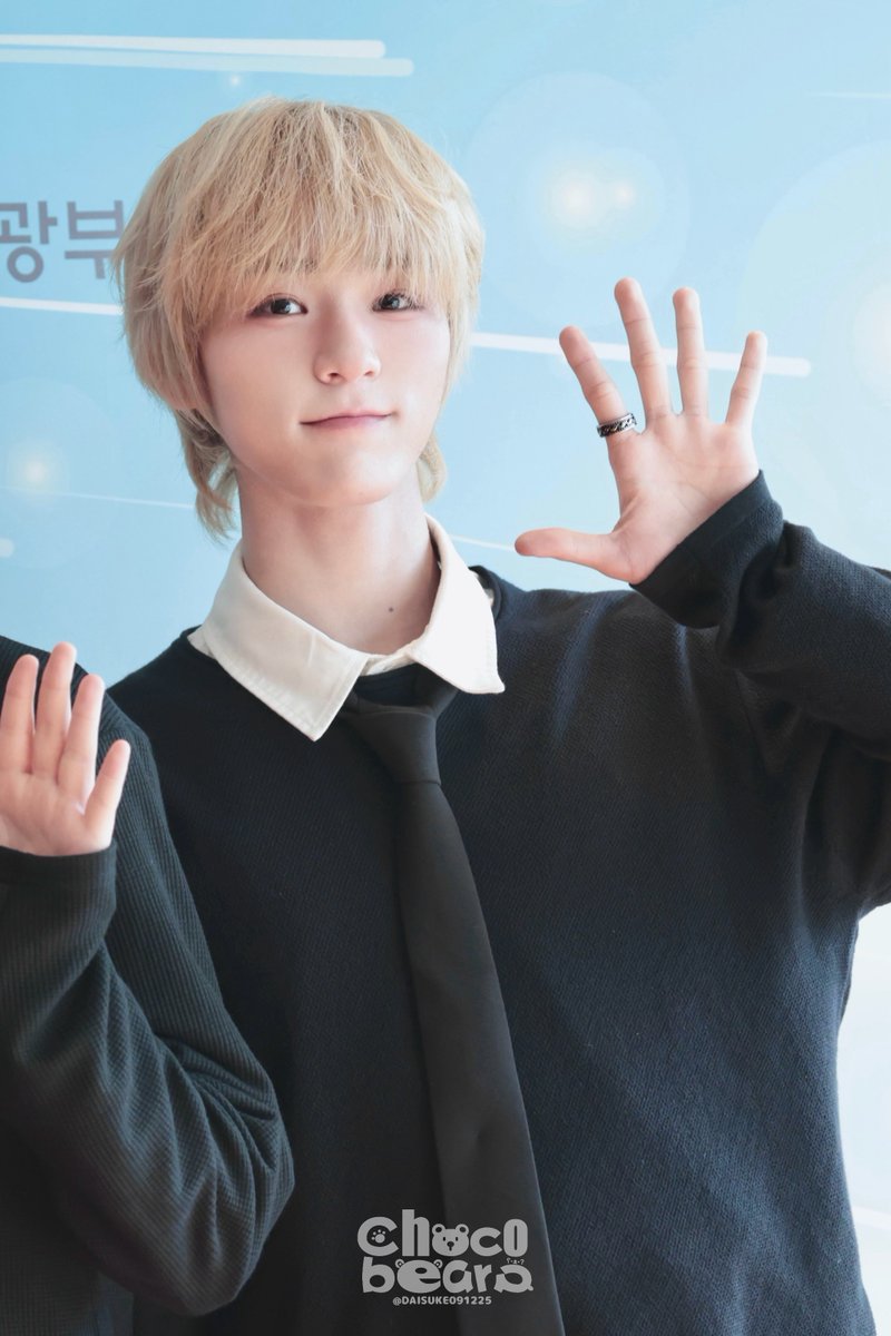 Chocobeara ฅ՞•ﻌ•՞ฅ tweet media