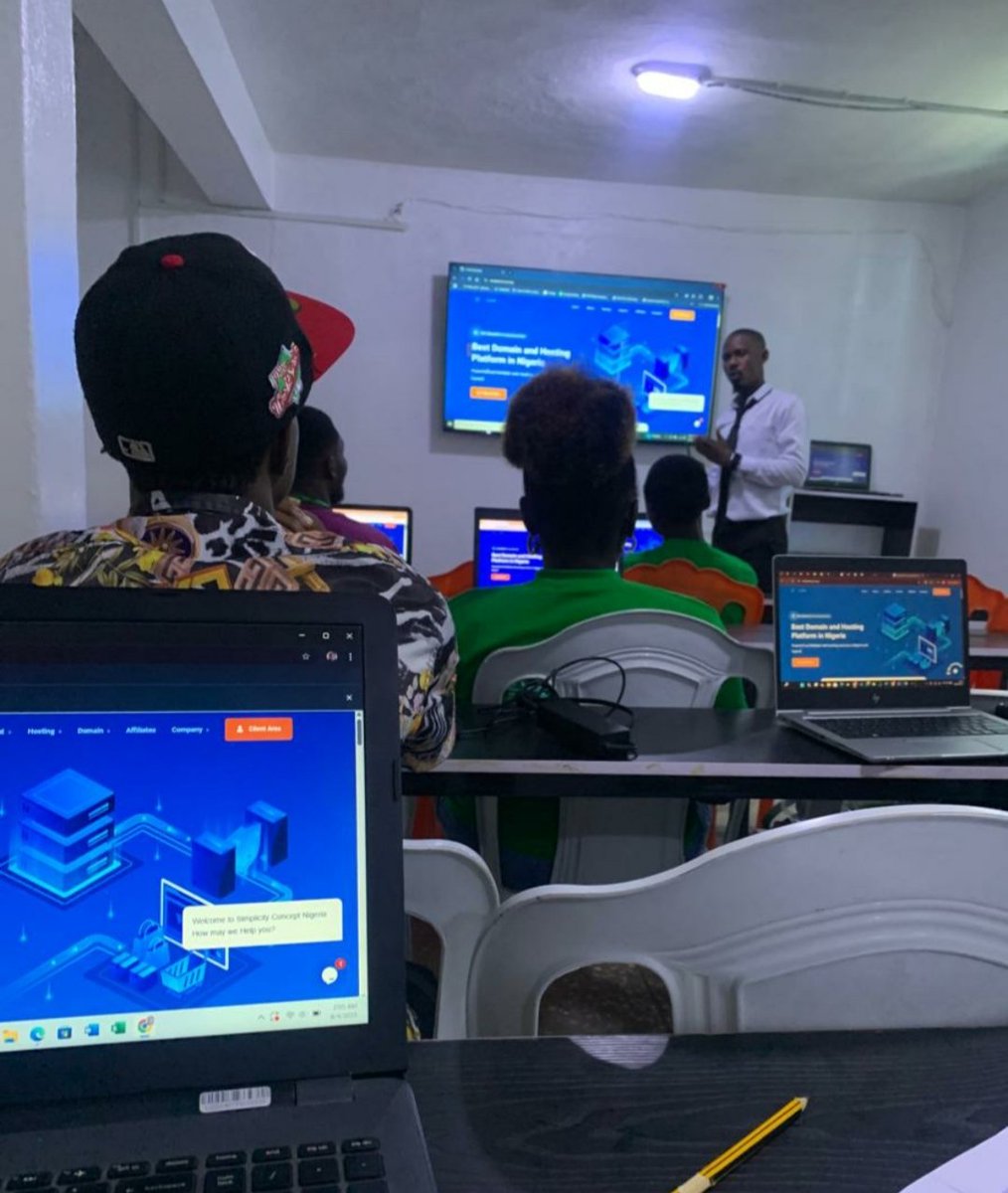 _Simplicityhub's tweet photo. We got you covered for all software development and website design programs. #SimplicityGroup #softwaredevelopment #websitedevelopmentservices #techessentials #technology https://t.co/3SPauhMQSe