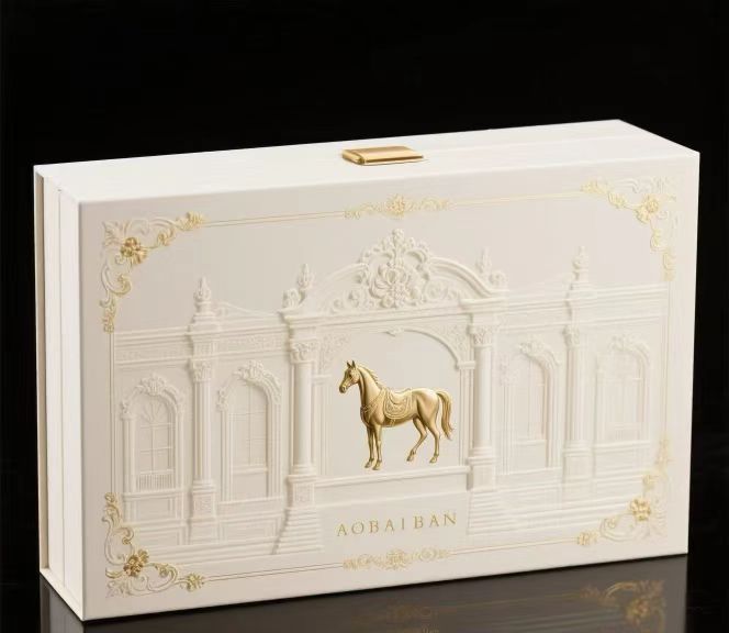 PackagingMay's tweet image. Art Paper with Logo Gold Foil Stamping and Embossing.Luxury Gift Box, Candle Box, Soap Box, Jewelry Box.
​Happy Packaging-Professional Packaging Company.
​#GiftBox #LuxuryBox #JewelryBox #SoapBox #CandleBox