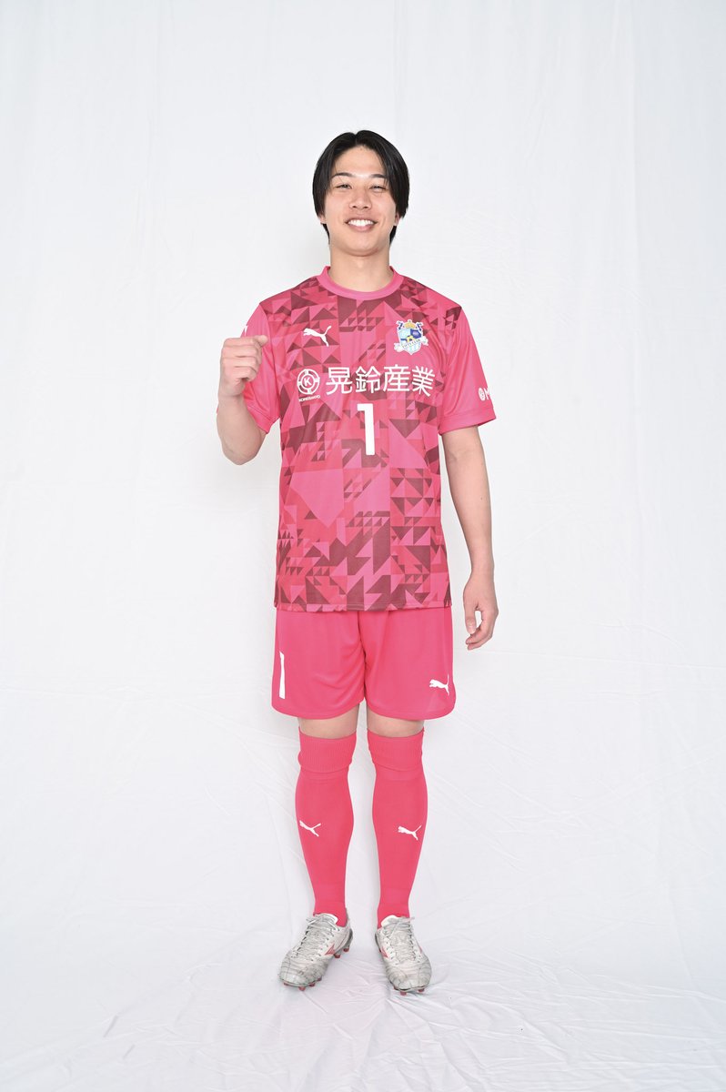fiftyclub50's tweet photo. 【新入団選手紹介】
背番号1 大井優雅
前所属　FCAIVANCE 横須賀シティー
選手コメント
昇格に向けて楽しみながら頑張ります。 https://t.co/gI9KvrstYW