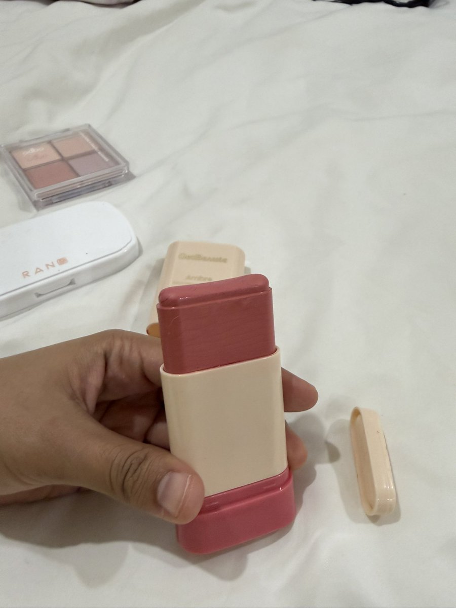 be_flawed tweet media