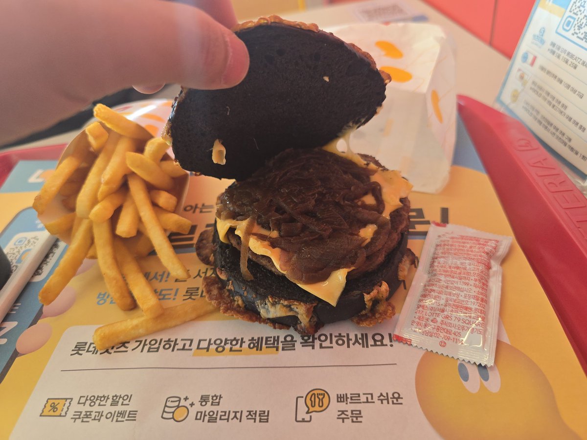 육디 / 6D Creation tweet media