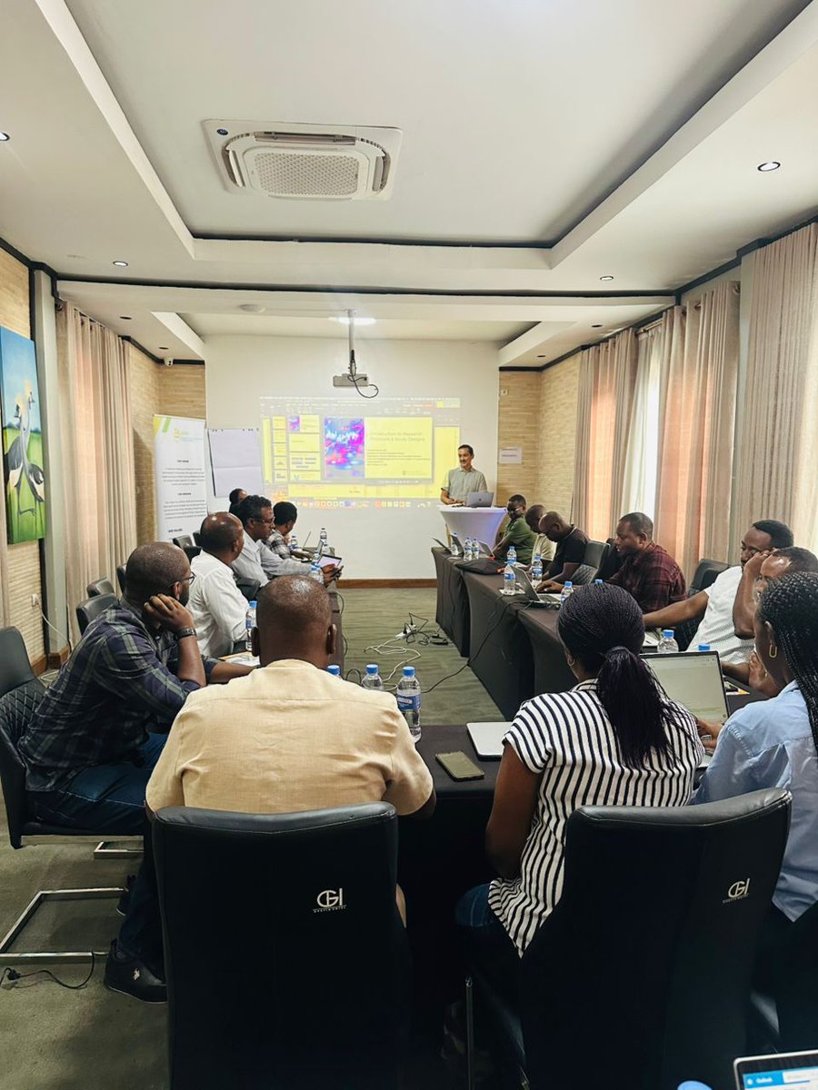 rsog_rwanda's tweet photo. We are excited to be hosting the Advanced Research & Publication Refresher Training.
Over the next few days, participants will build capacity in data analysis, interpretation, and scientific writing.
#RSOG #ResearchCapacity #MaternalHealth #RwandaHealth https://t.co/l8moVZCjpG
