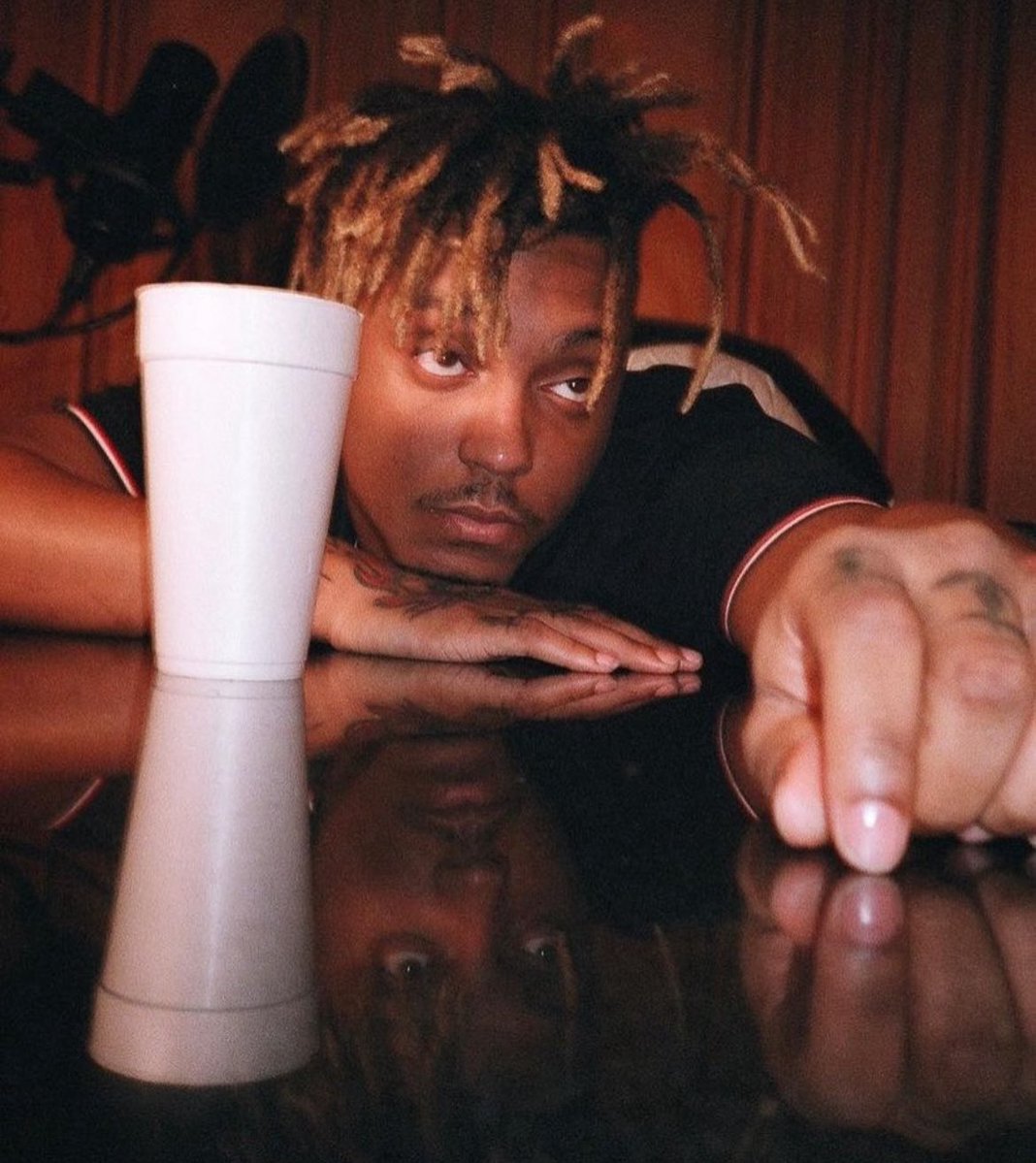 i want to know MUSIC tweet media