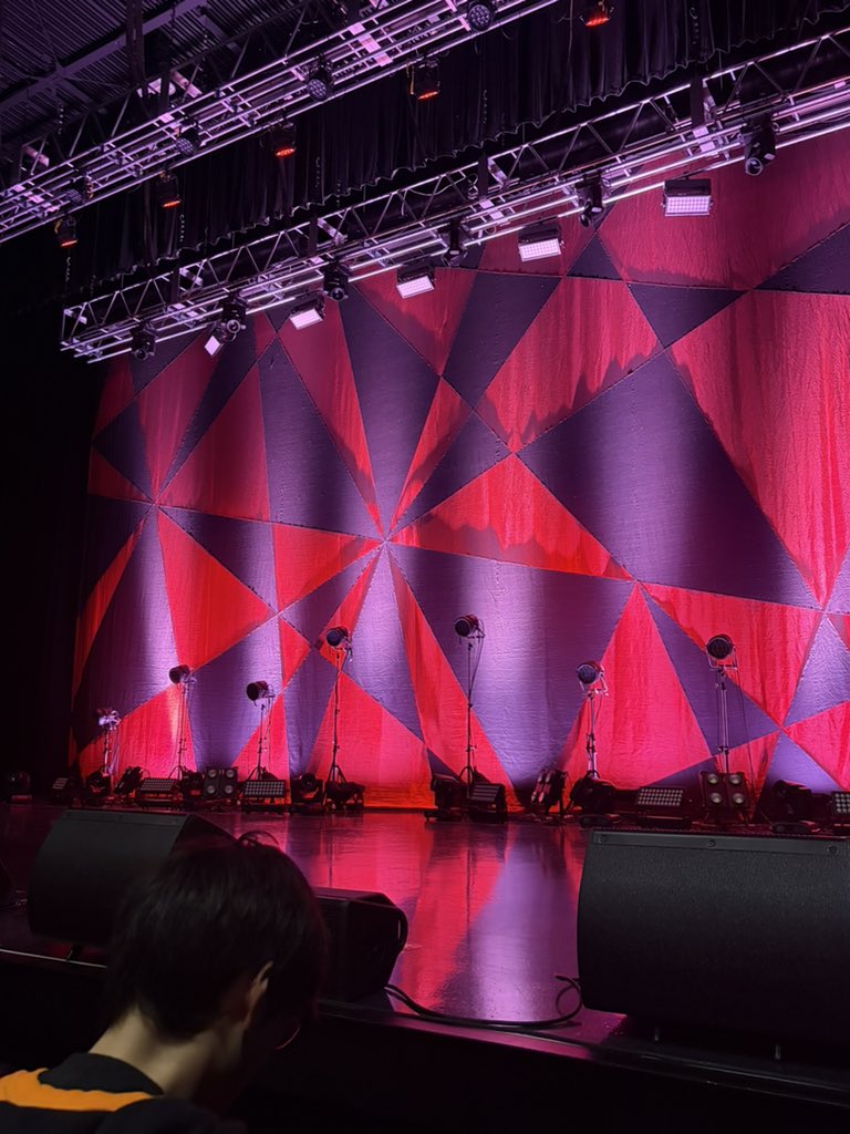 おすず tweet media