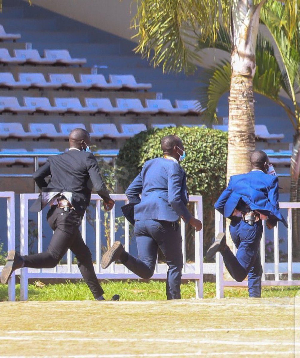 MR G🇺🇬 tweet media