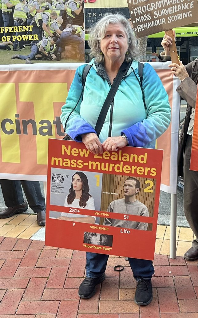 Amazonia - Kaua e tautohetohe ki nga riwai tweet media