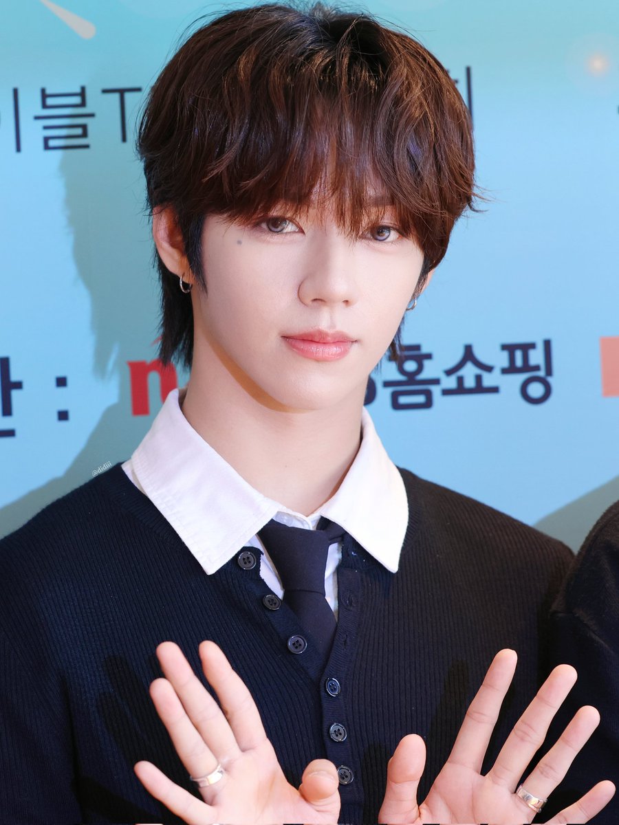 didiii_🧡 tweet media