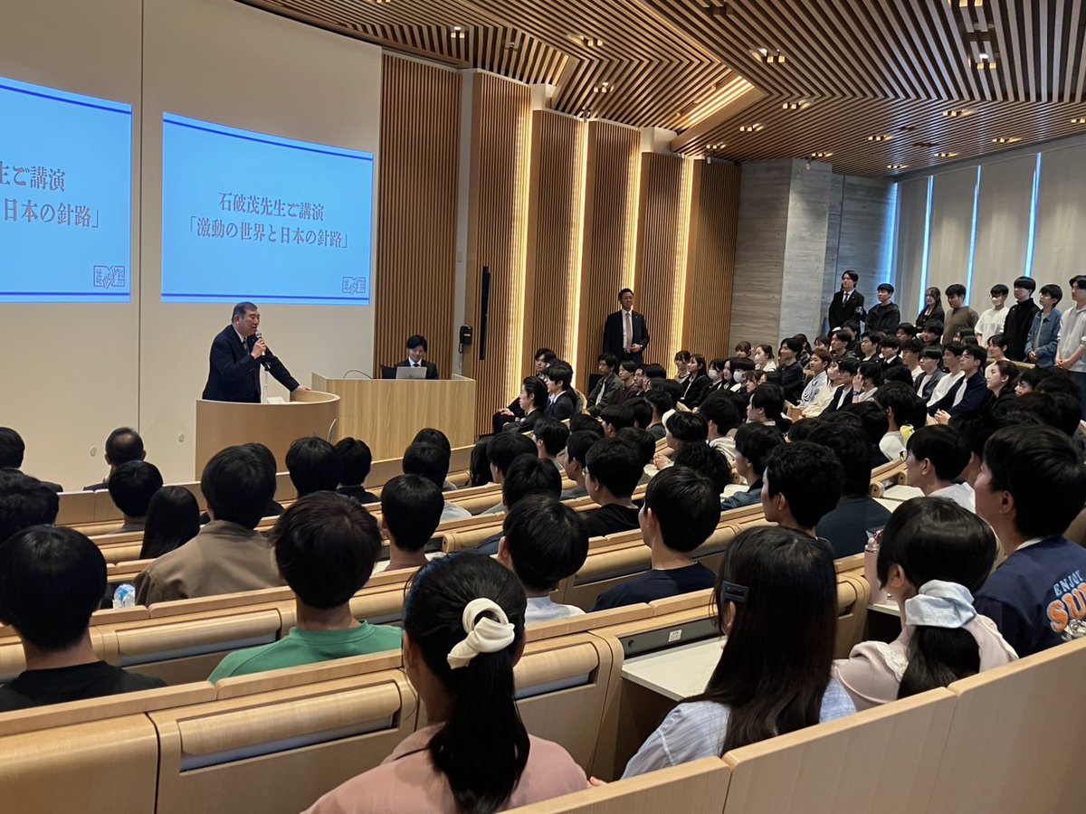 石破茂 tweet media