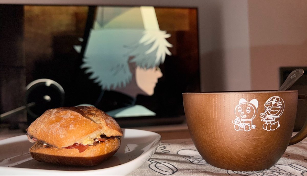 VivaErManga's tweet image. ¡Magia para el #DesayunandoConAnime de hoy!

Tercer episodio de ‘Atelier of Witch Hat’ que me ha parecido una delicia y preciosidad. ¡Aparece el Gusano Pincel!

Me está encantando esta adaptación del genial manga de Kamome Shirahama

Taza de Doraemon para desayunar 😊

#Atelier