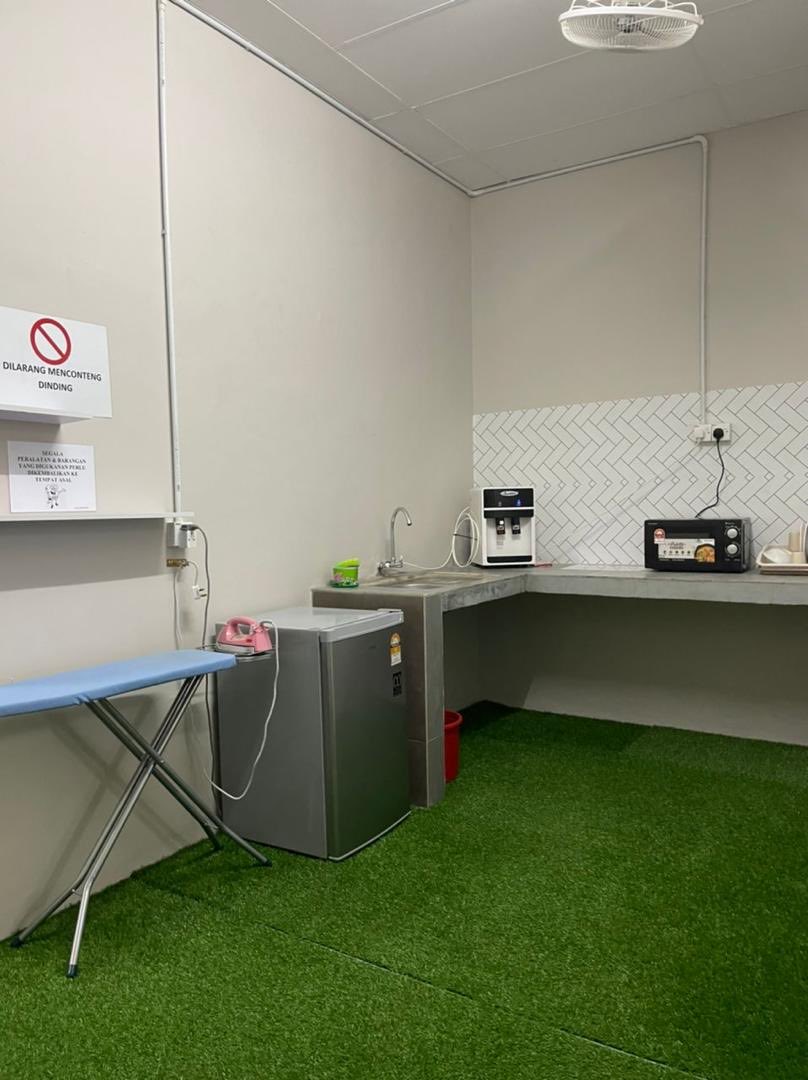 missRoseRosely's tweet photo. 🏠HOSTEL PEREMPUAN/BILIK SEWA
🚦khas untuk perempuan sahaja
* 🏡 Alamat 👇🏻
NO.B30,JLN IM 3/11, B.I.M POINT, INDERA MAHKOTA KTN PAHANG
✅✅RM350/month termasuk bil air letrik
bayaran untuk kemasukan ✅RM700!!!

https://t.co/zKRNq5IYjV

@biliksewa 
@KuantanTV 
@kuantan4u https://t.co/CHcMnggXTZ