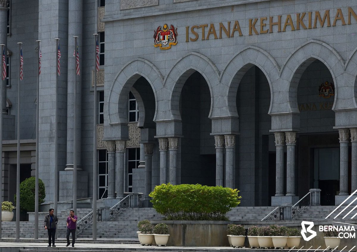 bernamadotcom's tweet photo. #Putrajaya : Suasana jalan raya lengang berikutan dasar Bekerja Dari Rumah (BDR) bagi sektor perkhidmatan awam bermula hari ini ketika tinjauan fotoBernama, hari ini.

Pelaksanaan dasar BDR bagi sektor perkhidmatan awam berkuat kuasa hari ini (15 April) sebagai langkah strategik kerajaan dalam memperkukuh kesiapsiagaan negara mendepani krisis tenaga global susulan konflik di Asia Barat.

📸 Nazirul Roselan | BERNAMA 

#BernamaImages 
#BernamaNews 
#BekerjaDariRumah #BDR 
#KrisisTenagaGlobal
#KonflikAsiaBarat
