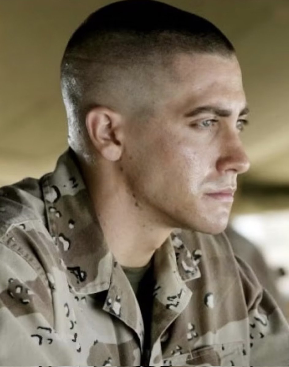 SilviaMJakeGy's tweet photo. #jakegyllenhaal #jarhead https://t.co/gVaPAjp4Hz