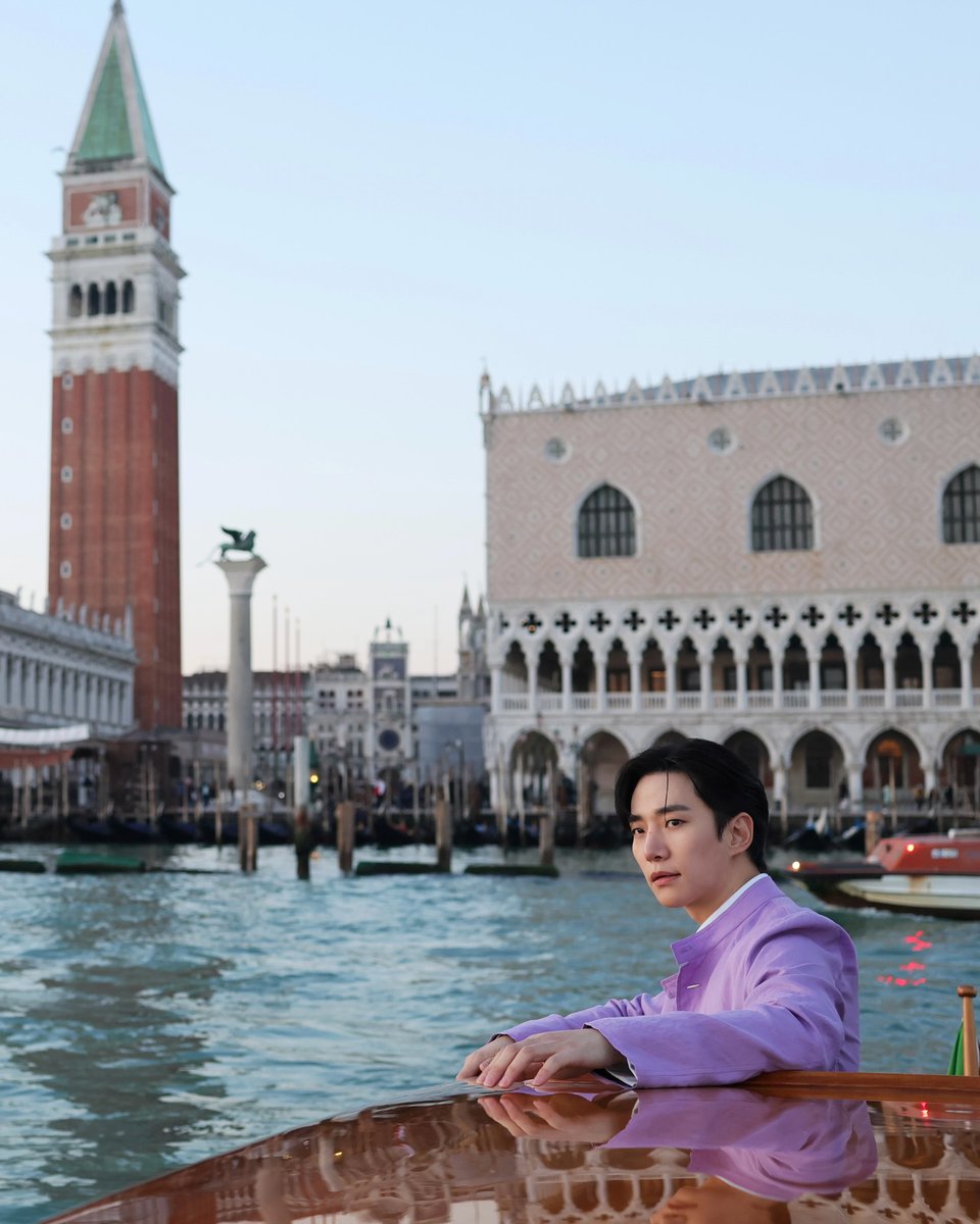 260415 marieclairekorea 2⃣

이준호와 함께 떠나는 벨루티의 장인 정신에 대한 여정
‘A Journey in Craft’💫
instagram.com/p/DXJRMc1ASEu

#Berluti #벨루티
#준호 #JUNHO #이준호 #LEEJUNHO