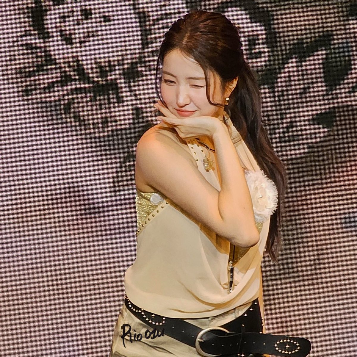 Rio 리오 tweet media