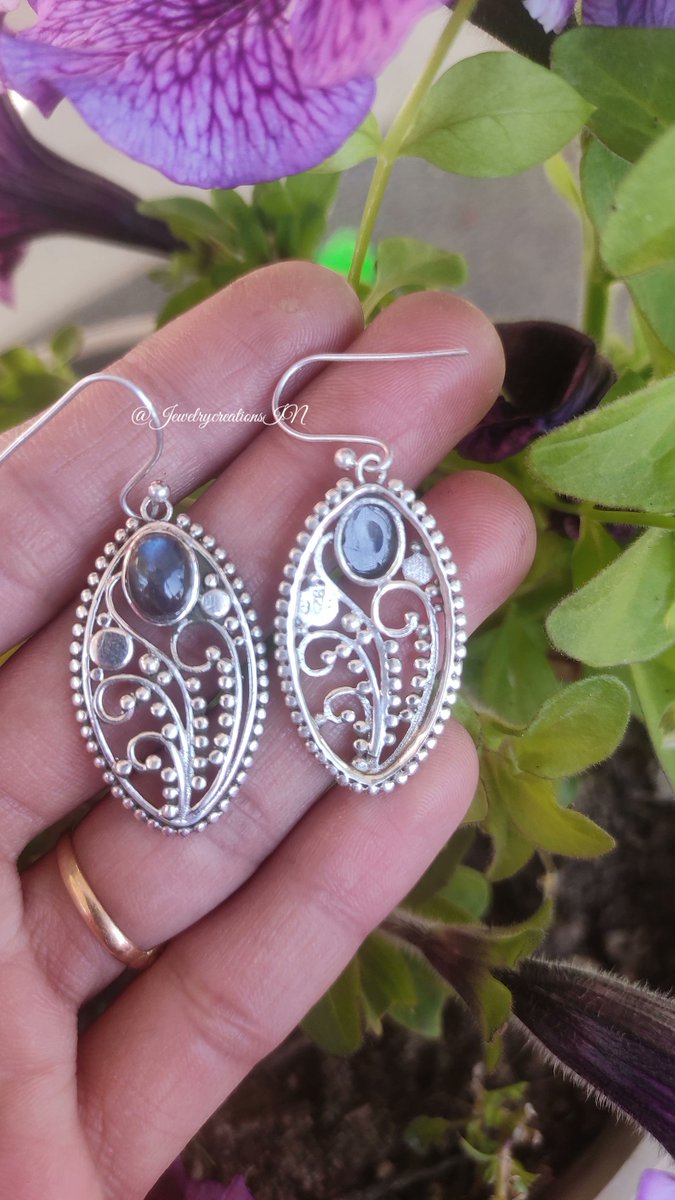 jewelrycreatio1's tweet image. Labradorite Earring,925 Sterling Silver,Deep Blue Flashy,Statement Earring,Dainty Earring,Drop Earring,Bridal Earring,Unique Gift For Women
Buy At:
etsy.com/in-en/listing/…
#Naturallabradoriteearring #Genuinelabradorite #Dangleearring #Fashionableearring #Blueflashyearring #Gifts