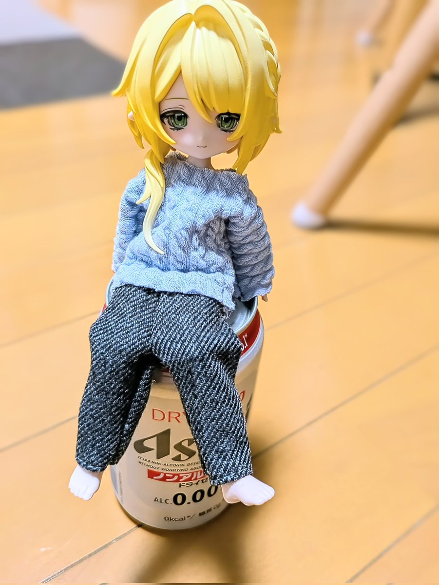 engrey0027's tweet image. 明日はお休みなので、ちょっと一杯🍺

って、オーナー下戸ですよね？w
なのでノンアル買ってますよw

#ブラインドドール
#ドール好きさんと繋がりたい