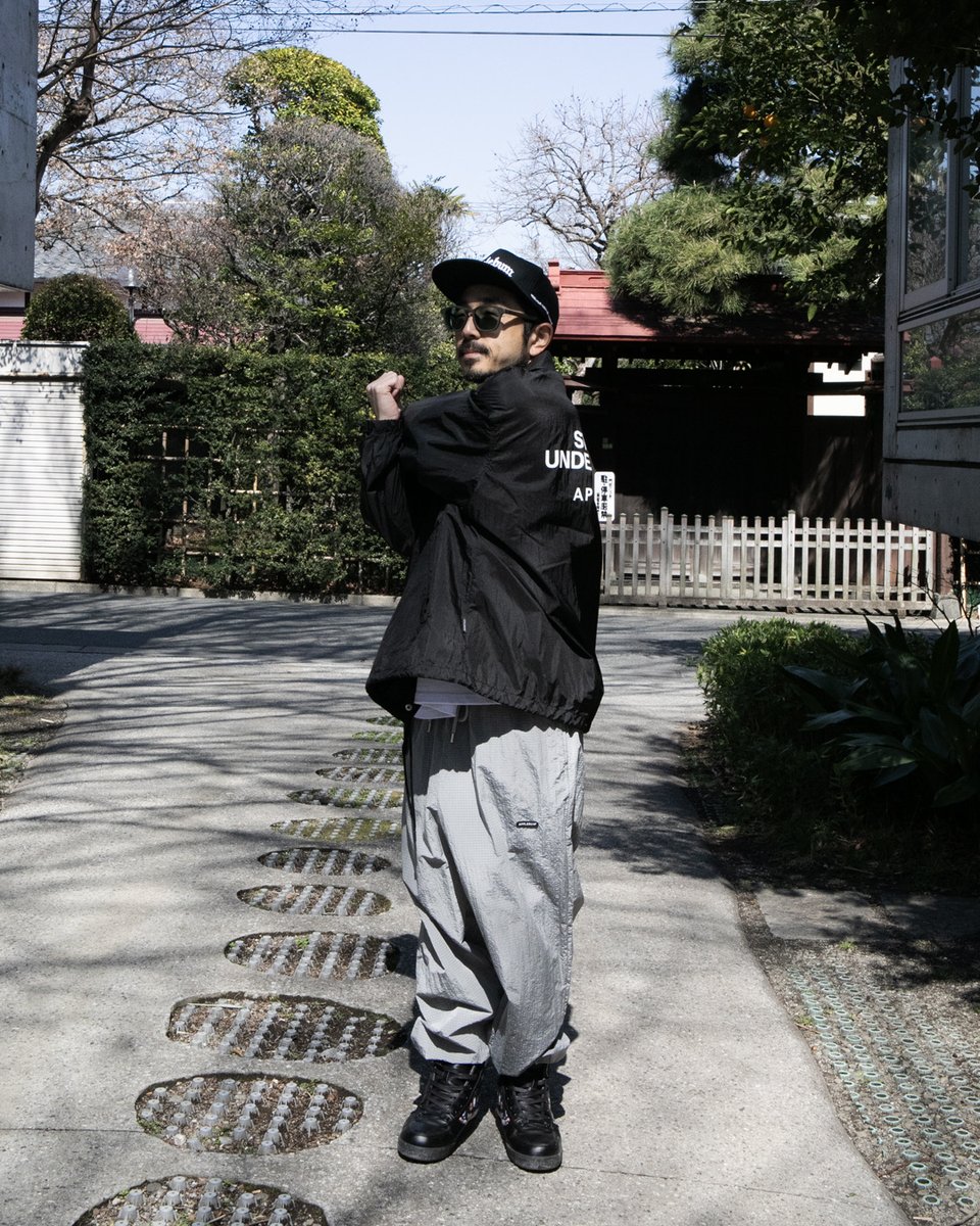 APPLEBUM_STORE's tweet photo. 【Styling Sample】

Lightweight Nylon Coach Jacket
¥26,950(tax in)
着用サイズ：L

Ripstop Active Track Pants
¥26,400(tax in)
着用サイズ：L

【今週4/18発売】“Old English Logo” 5 Panel Cap
[Black]
¥7,700(tax in)
着用サイズ：One Size

Model : @shinaoyagi
Model height : 163cm https://t.co/dQKpP1yhuy