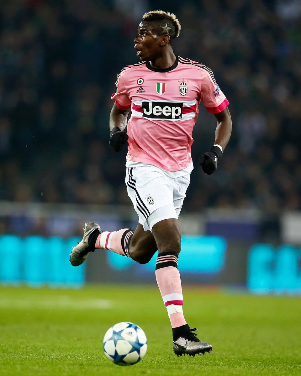 _PointDePenalty's tweet photo. Paul Labile Pogba. 🇫🇷 https://t.co/7rkBQwt4v0