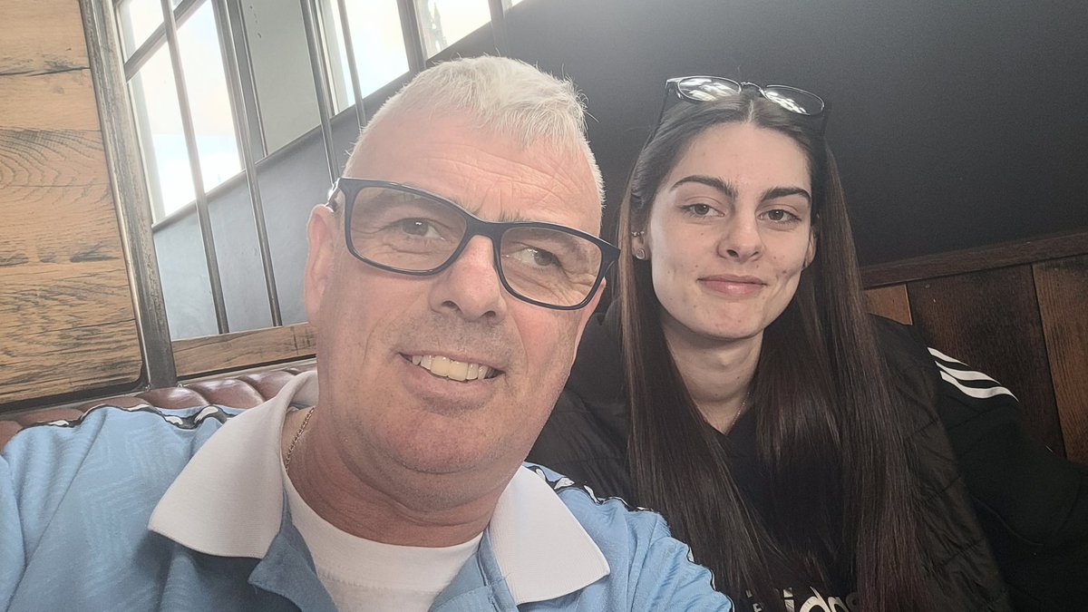 Lee Hughes tweet media