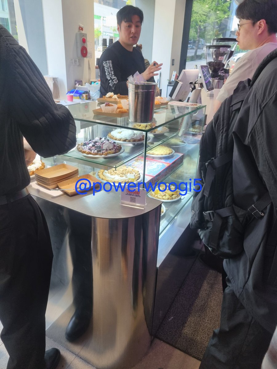 powerwoogi5's tweet image. @Edward__Park 
@SentientAGI 

Sentient 밋업 참석 후기!!!!
Sentient Salon, 한국 밋업에 버프를 끼얹어버리고 왔습니다~^^
좋은날씨, 좋은 사람들 , 좋은 프로젝트!
맛있는 커피 , 맛있는 디저트 !!
모두가 행복한 얼굴로 행복한 꿈을 꾸며
행복하게 모여 행복한 시간을 가졌습니다~^^
#sentient