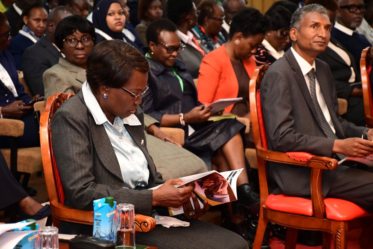 StrathU's tweet image. Court-Annexed #Mediation has already achieved significant success. Yet the real gamechanger lies in citizens choosing private mediation.
 By resolving disputes before cases are filed, private mediation conserves judicial resources, spares litigants court fees and nurtures a