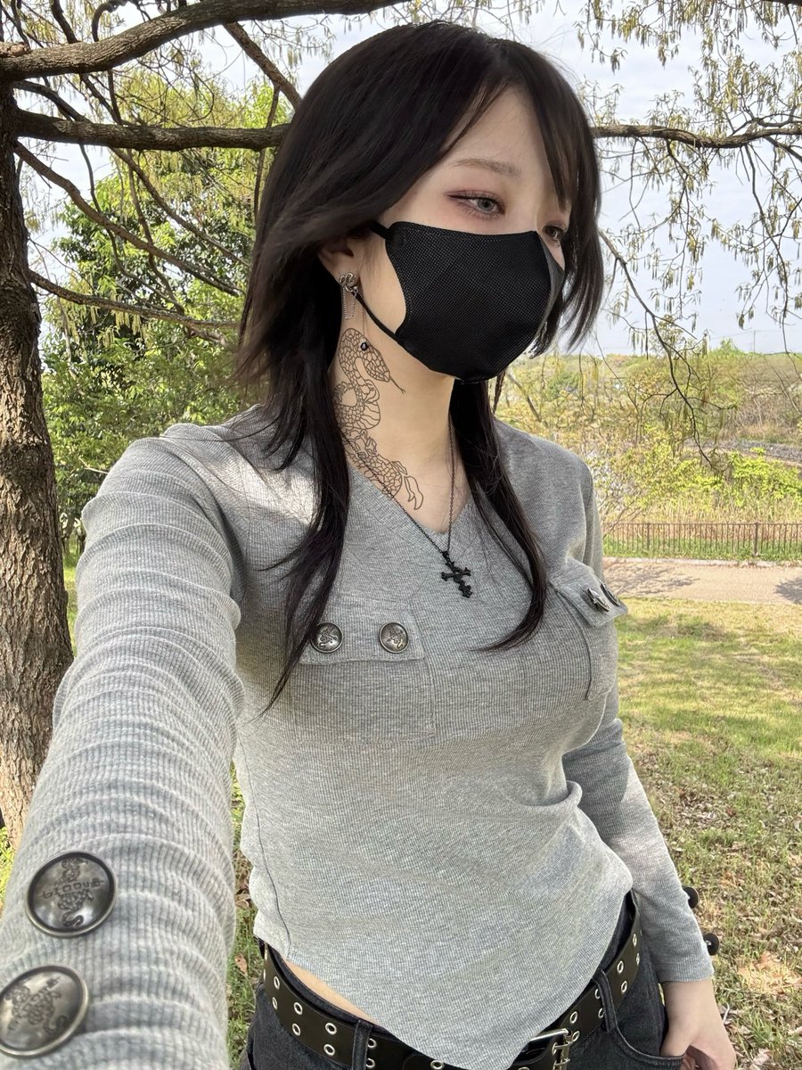 - 꽃 Hana tweet media