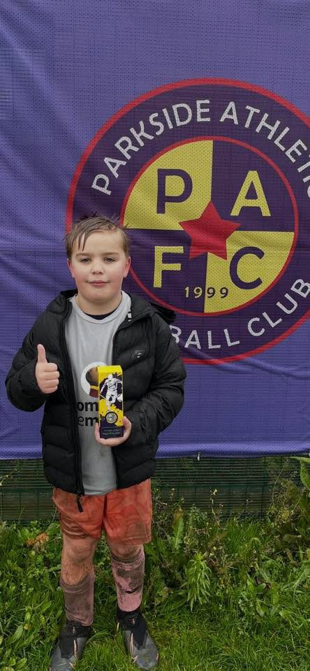 Teamgrassroots_'s tweet photo. #InternationalGoalkeeperDay.
My 9 year old, starting playing this year for the U9s he decided he wanted to play in goal, I could not be prouder he is absolutely fearless. They lose every week but he makes so many saves. His attitude is incredible as is the whole team. They just love playing. 🥅⚽️🧤

#grassrootsfootball #TeamGrassroots #GRF