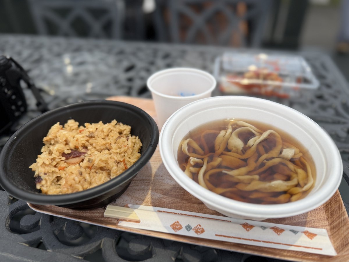 とむお tweet media