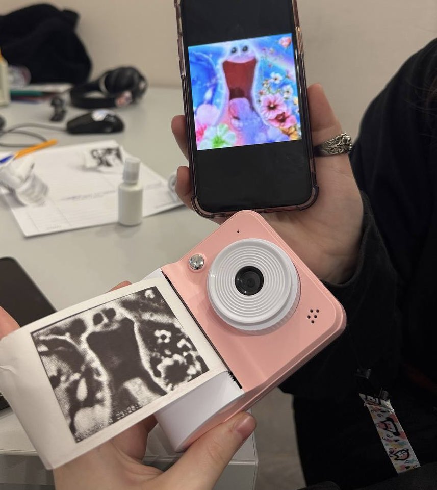 sdoxniiliymri's tweet image. было обнаружено невероятное развлечение