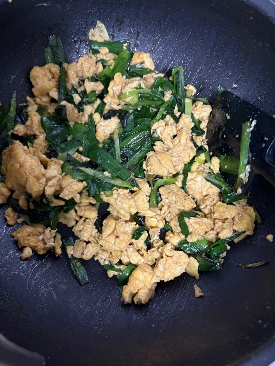 料理当番最終日にニラ玉やってる

#クッキングすな