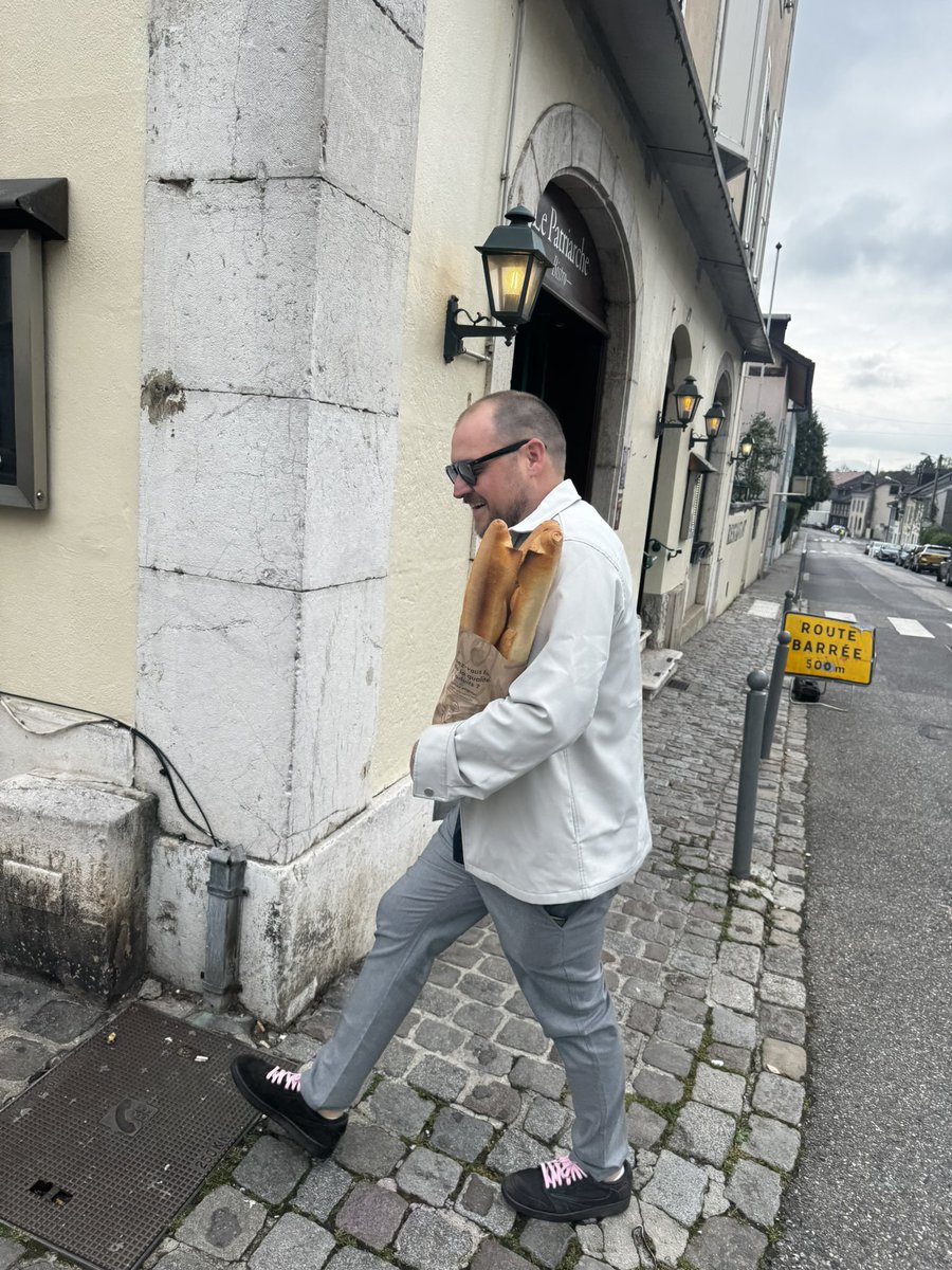 Watch Gang tweet media