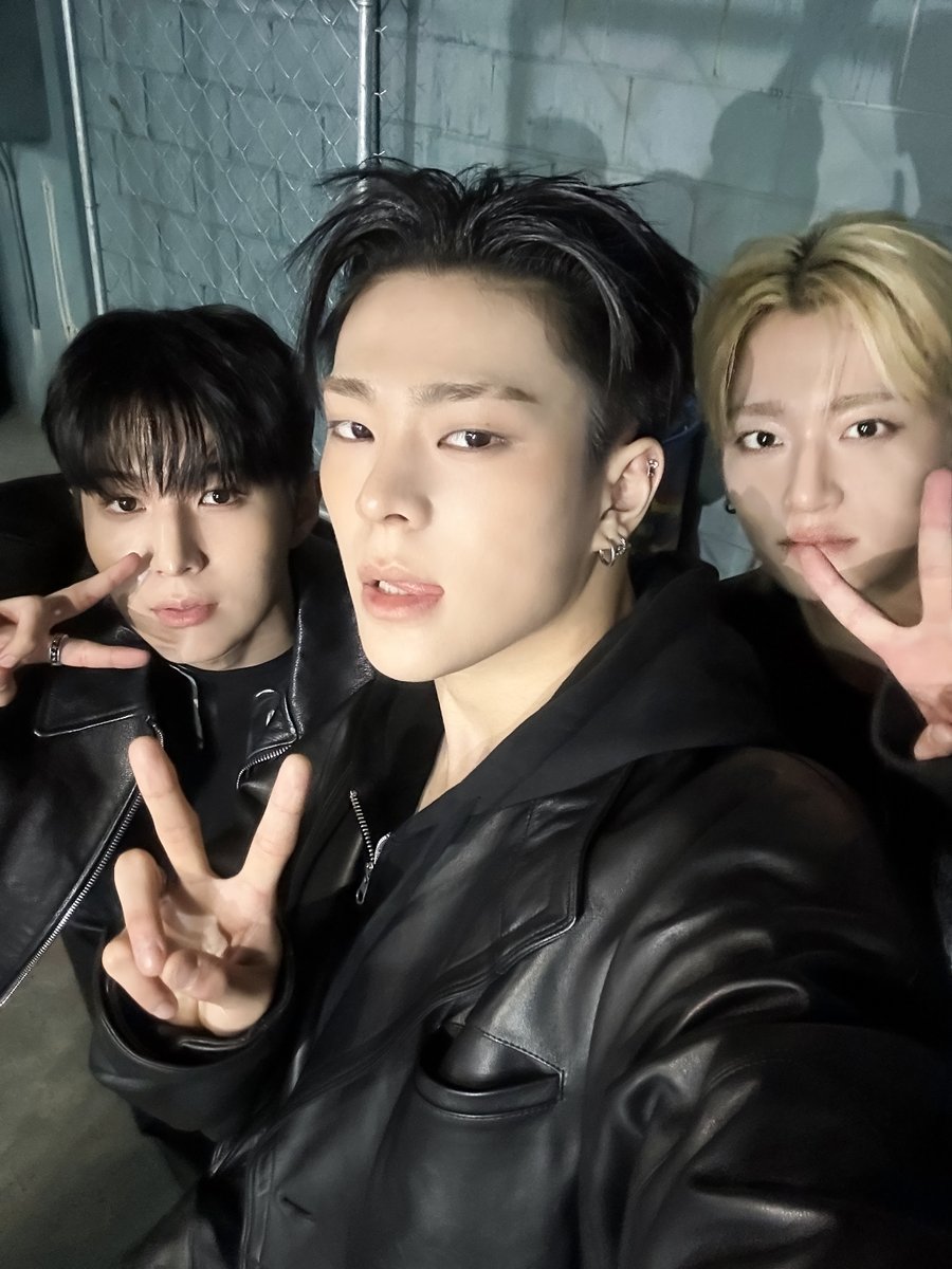 WHIB(휘브) tweet media