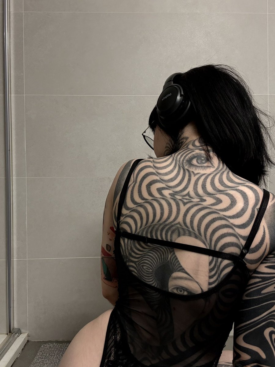 Mai 🦇 tweet media