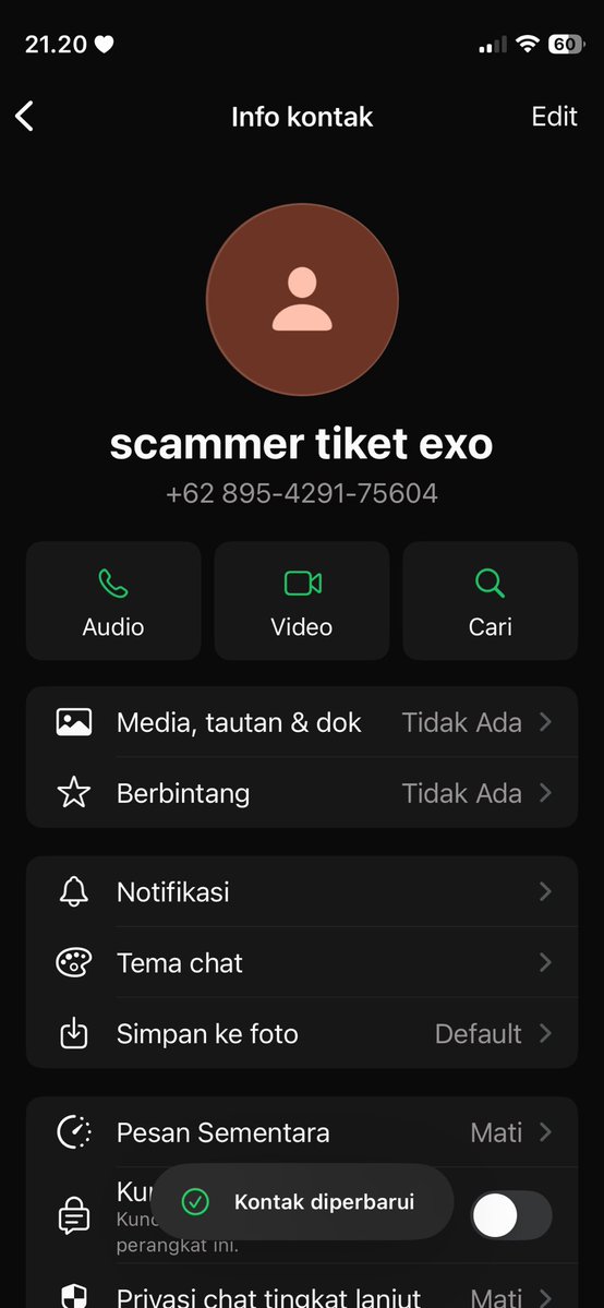 •⩊• tweet media