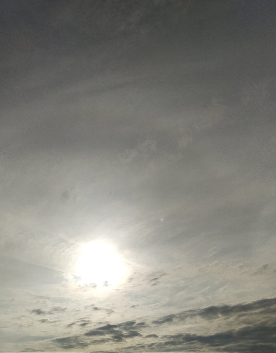 Ma il fatto le #scie ci siano pure in #Russia, a voi non fa pensare? #chemtrails