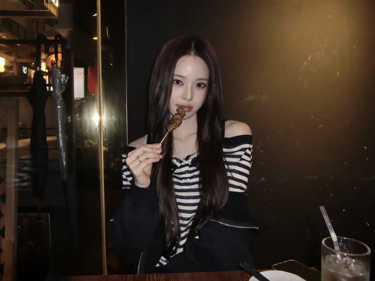 Jebemin's tweet photo. 𝘗𝘩𝘰𝘵𝘰 𝘣𝘺 𝘮𝘰𝘮 🫶 https://t.co/TWxHKBGHln