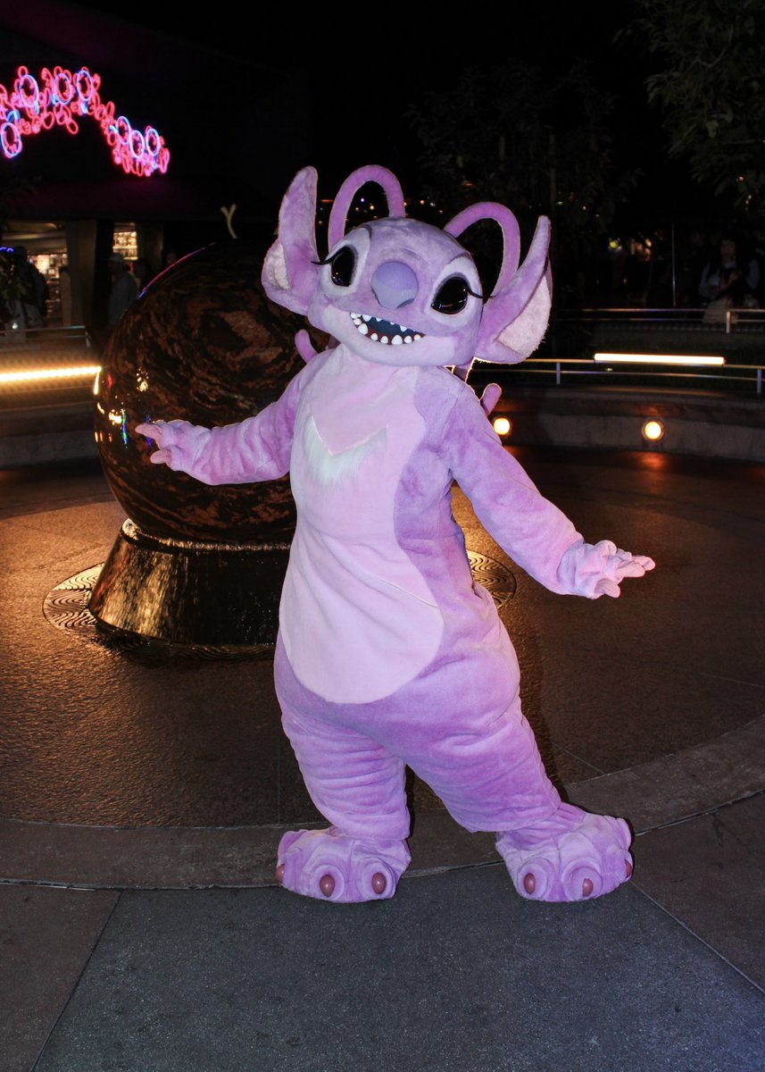 CharactersPhotosBlog tweet media