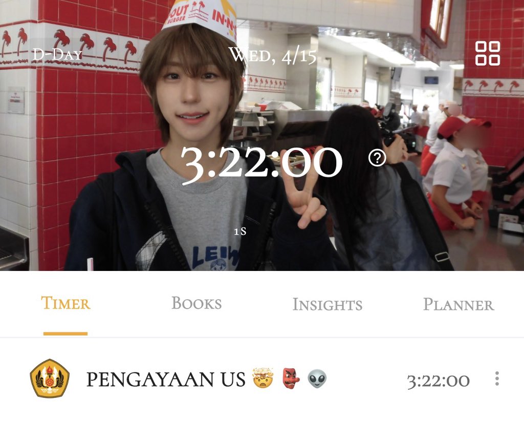 ʀᴇɴᴀ ★ tweet media