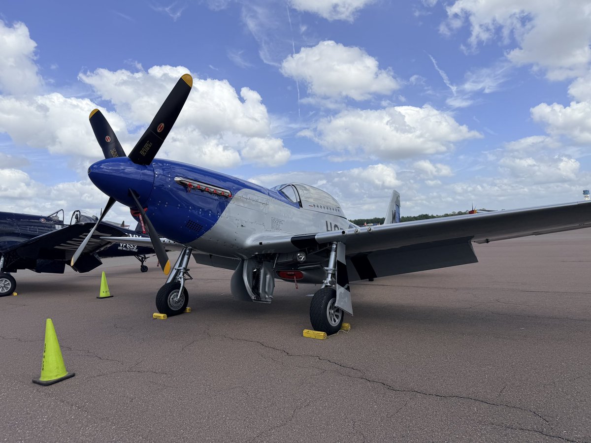 S3XYev's tweet photo. Enjoyed visiting @SunnFunFlyIn - great weather. https://t.co/v9nltE4dcx